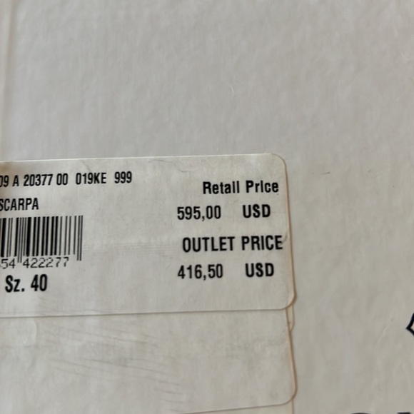 New Moncler women fashion sneakers EUR 40 US 9 - Picture 12 of 12